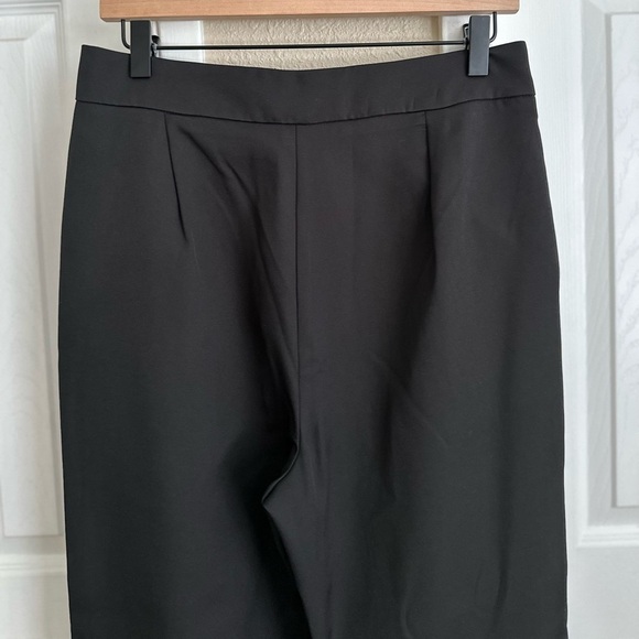 Forever 21 Black Cropped Dress Pants Size: Large - Picture 4 of 6